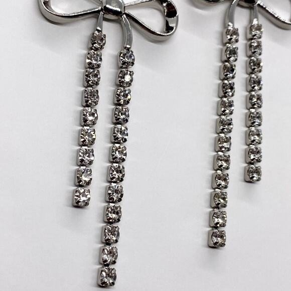 NEW Silver Bow Rhinestone Earrings - Picture 4 of 9
